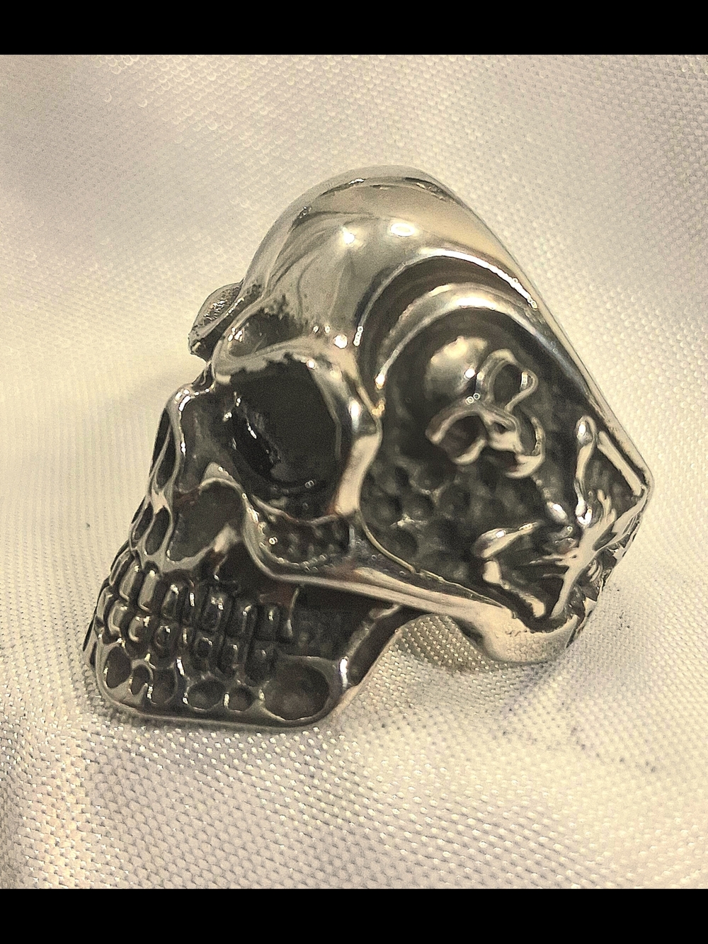 Silver Skull Ring - Men’s Gothic Statement Accessory